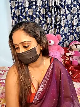 Cute-lusi online show from December 17, 2025, 11:21 pm