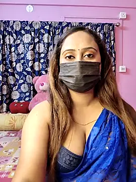 Cute-lusi online show from April 12, 2026, 7:39 pm