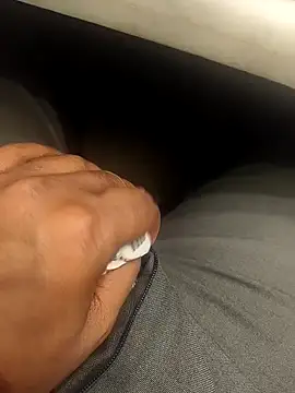 Snapshot of hotboy43339 chatting on February 11, 2026, 8:58 am hotboy43339 online show from February 11, 2026, 8:58 am