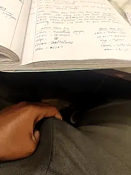 hotboy43339 online show from March 10, 2026, 4:27 am