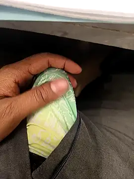 hotboy43339 online show from March 6, 2026, 2:50 am