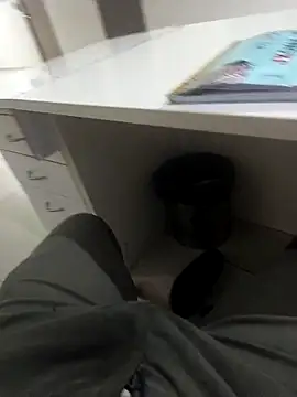 Snapshot of hotboy43339 chatting on February 17, 2026, 5:21 pm hotboy43339 online show from February 17, 2026, 5:21 pm