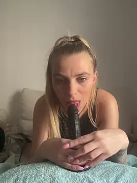 BrumeLove online show from March 3, 2026, 9:16 am