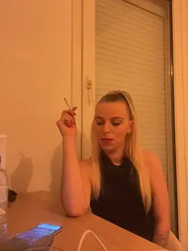 BrumeLove online show from April 29, 2026, 7:53 pm