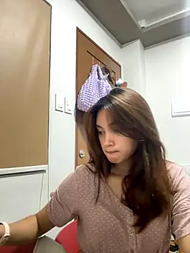 LanySylvia online show from November 20, 2025, 4:29 pm