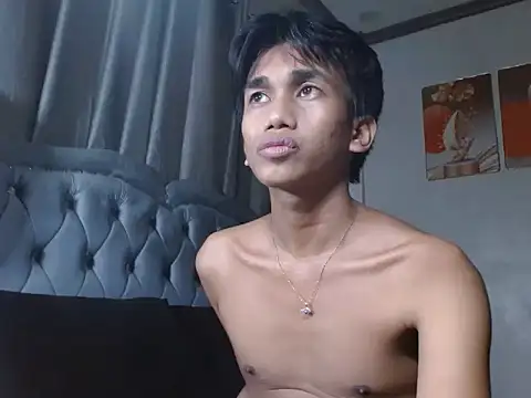 Snapshot of charlie0728 chatting on September 13, 2025, 11:21 am charlie0728 online show from September 13, 2025, 11:21 am