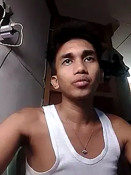 Snapshot of charlie0728 chatting on October 12, 2025, 5:03 pm charlie0728 online show from October 12, 2025, 5:03 pm