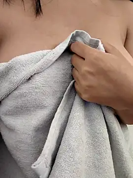 pihu099 online show from November 1, 2025, 1:38 pm