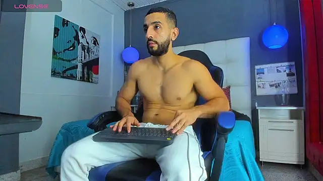 Yiyo10  online show from March 30, 2026, 8:54 pm