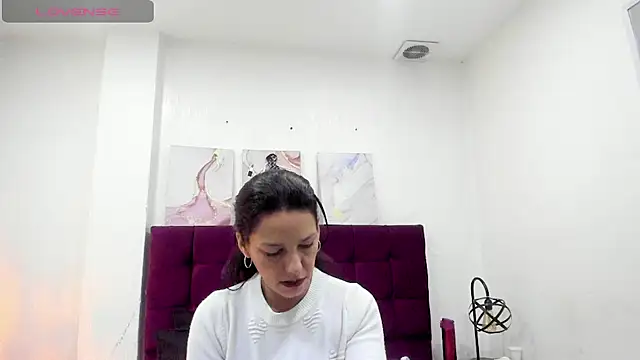 Snapshot of MashaPiink chatting on April 30, 2026, 12:56 pm MashaPiink online show from April 30, 2026, 12:56 pm