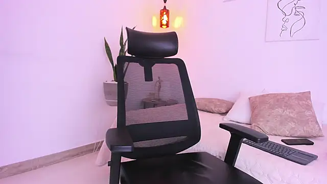 Snapshot of damian_bull chatting on November 5, 2025, 8:01 pm damian bull online show from November 5, 2025, 8:01 pm