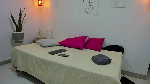 Snapshot of damian_bull chatting on October 27, 2025, 7:59 pm damian bull online show from October 27, 2025, 7:59 pm