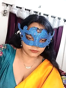 Snapshot of MEERAcle chatting on January 31, 2026, 7:12 pm MEERAcle online show from January 31, 2026, 7:12 pm