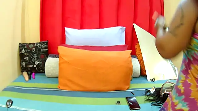 BigAssjuicy26 online show from November 29, 2025, 6:19 pm