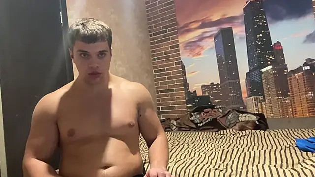 MusclePhantom online show from September 13, 2025, 10:54 pm