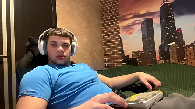 MusclePhantom online show from February 27, 2026, 10:31 pm