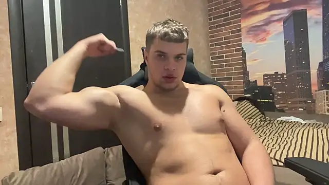 MusclePhantom online show from November 27, 2025, 10:10 pm