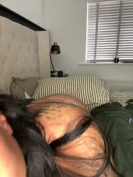 BELLABLACKXUK online show from October 16, 2025, 11:07 am