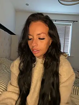 BELLABLACKXUK online show from October 4, 2025, 3:13 pm