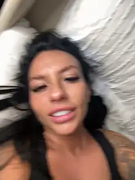 BELLABLACKXUK online show from October 18, 2025, 12:12 am