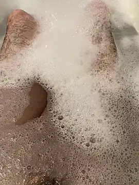 wwwiiilll online show from October 24, 2025, 7:46 pm