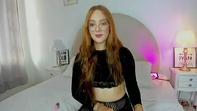 scarlett roousse online show from November 11, 2025, 8:14 pm