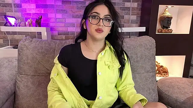 miss  ivyy online show from September 27, 2025, 4:40 am