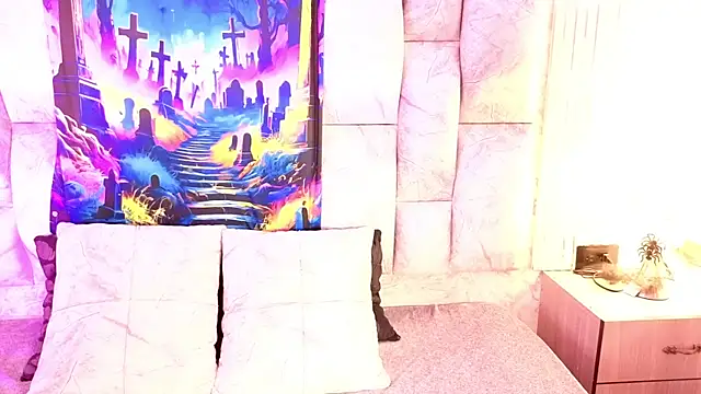 railey rosse  online show from October 17, 2025, 7:15 pm