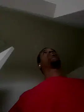 Snapshot of huhgtr chatting on December 5, 2025, 4:16 pm huhgtr online show from December 5, 2025, 4:16 pm