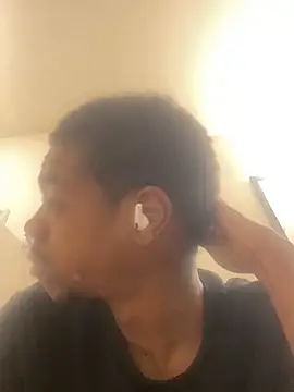 Snapshot of huhgtr chatting on December 3, 2025, 3:55 pm huhgtr online show from December 3, 2025, 3:55 pm