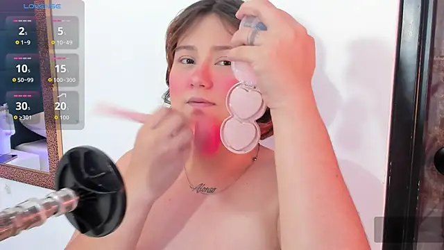 isa grey  online show from November 22, 2025, 4:11 am