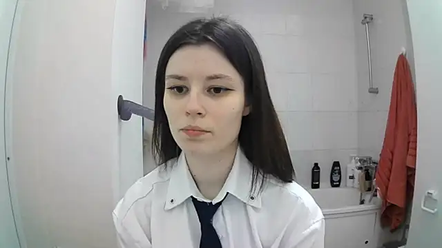 EdlinEngelby online show from September 24, 2025, 4:13 pm