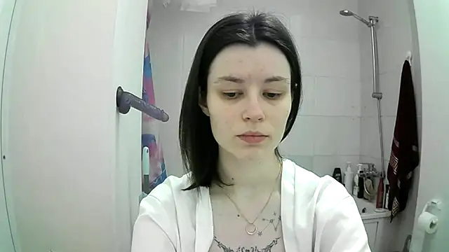 EdlinEngelby online show from October 3, 2025, 4:19 pm