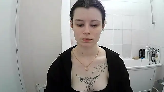 EdlinEngelby online show from November 14, 2025, 8:01 pm