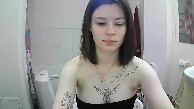 EdlinEngelby online show from September 9, 2025, 11:19 am