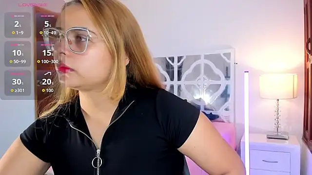 MikaelaStone online show from November 28, 2025, 12:49 pm