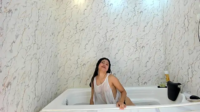 dore amelie online show from October 29, 2025, 12:59 pm