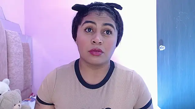 AndreaSweet2 online show from September 8, 2025, 7:46 pm