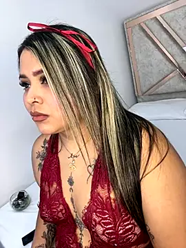 ashley-swift- online show from October 14, 2025, 9:54 am