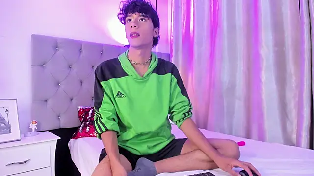 d3rke 666 online show from September 17, 2025, 5:20 am