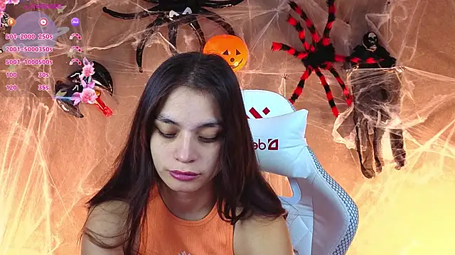 Leila Hefner online show from October 22, 2025, 2:22 am