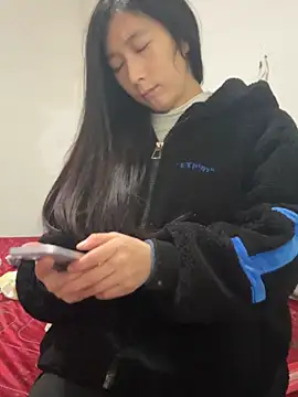 crhong666 online show from November 20, 2025, 12:11 am