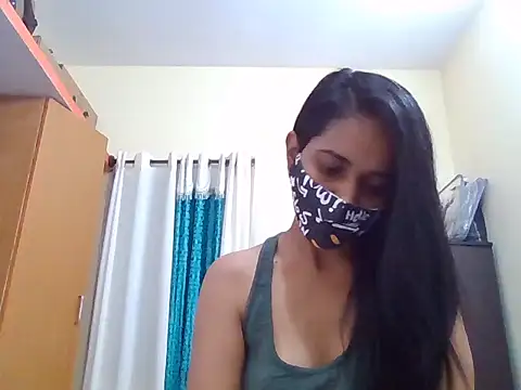 Curvyqueenz online show from October 13, 2025, 5:25 pm