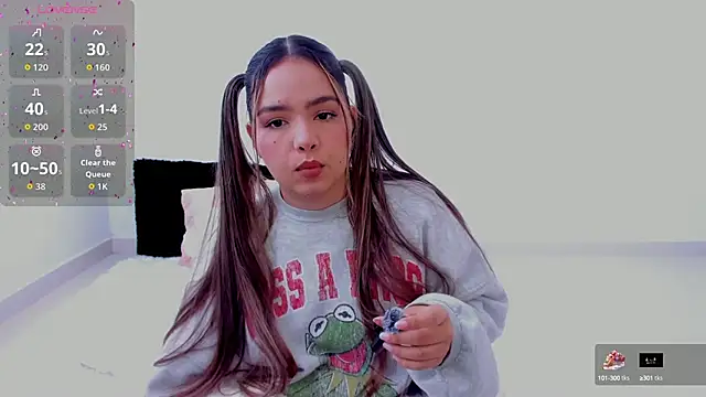 Alana Banana  online show from October 16, 2025, 4:26 pm