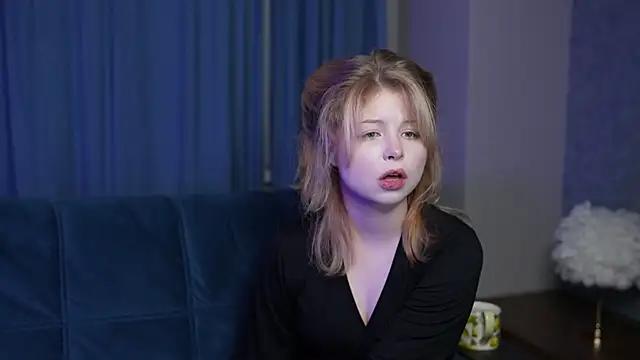 Stella Vanila online show from March 3, 2026, 11:34 pm