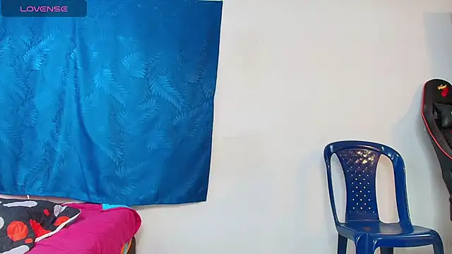 Snapshot of dominant_hipss chatting on February 19, 2026, 3:53 pm dominant hipss online show from February 19, 2026, 3:53 pm