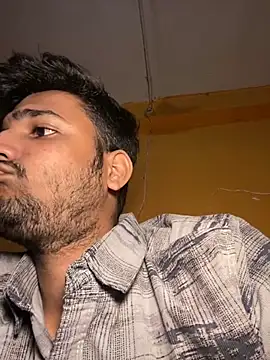 the Shinchanxh online show from November 25, 2025, 7:47 pm