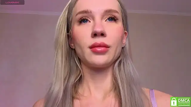 Snapshot of KittenFang chatting on February 21, 2026, 10:06 am KittenFang online show from February 21, 2026, 10:06 am