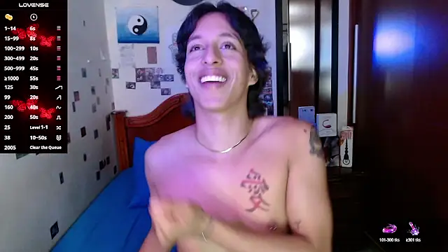 Snapshot of DannyPhantom555 chatting on November 25, 2025, 5:35 pm DannyPhantom555 online show from November 25, 2025, 5:35 pm