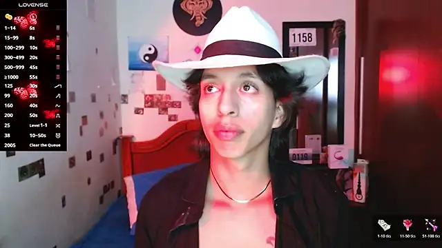 Snapshot of DannyPhantom555 chatting on December 22, 2025, 9:37 pm DannyPhantom555 online show from December 22, 2025, 9:37 pm